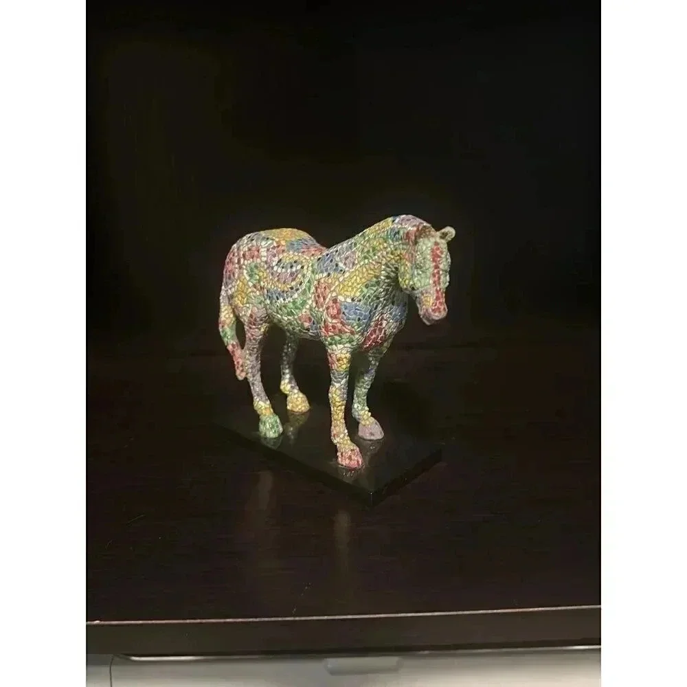 Trail of‎ Painted Ponies Caballo Brillante